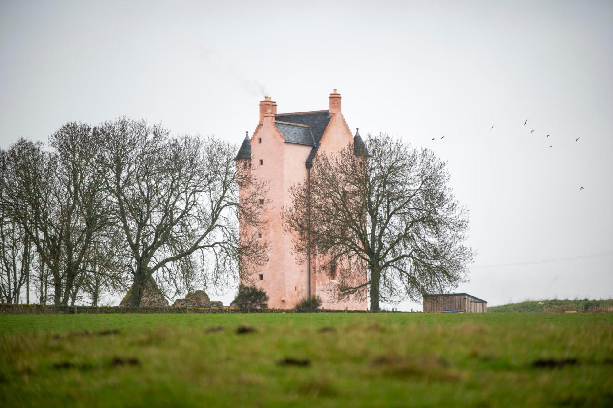 Inverness Youth Hostel ภายนอก รูปภาพ