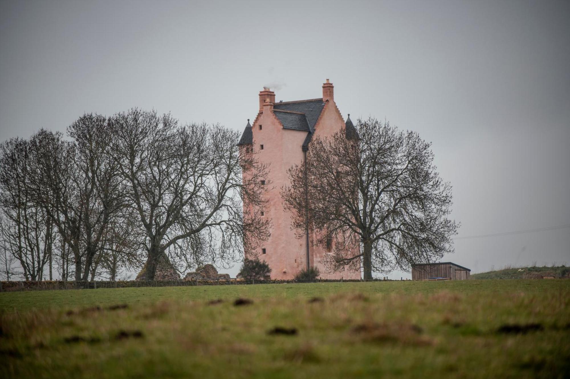 Inverness Youth Hostel ภายนอก รูปภาพ